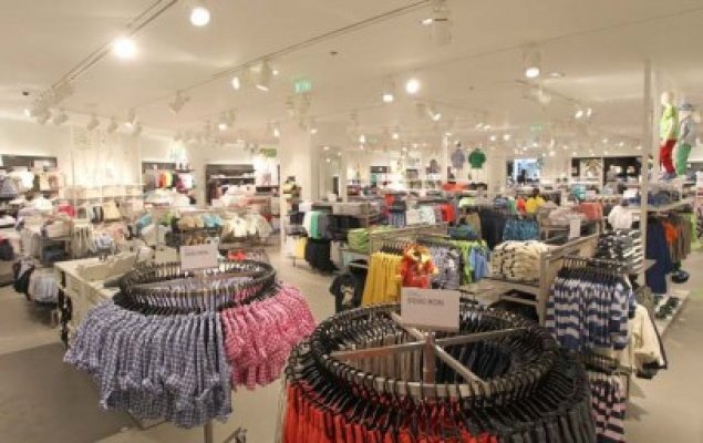 H&M scoate o marcă de lux